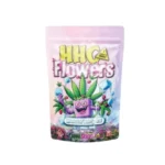 Cannashock HHC Flowers in der Geschmacksrichtung Monster Berry Ice, mit 50mg HHC in einer 1g-Packung mit verspieltem Cartoon-Design einer Beere und eines Cannabisblatts